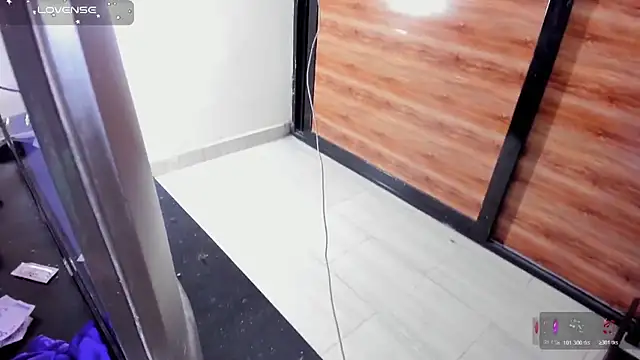 Snapshot of AlejoKhalifa_ chatting on October 2025 12:16:02 PM AlejoKhalifa online show from October 2025 12:16:02 PM