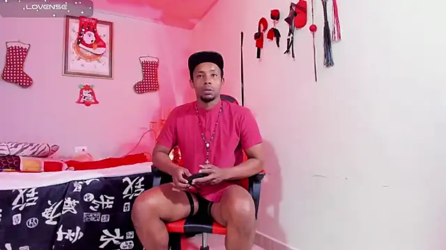 Snapshot of AlejoKhalifa_ chatting on December 2025 04:56:01 PM AlejoKhalifa online show from December 2025 04:56:01 PM