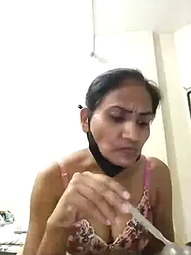sunita6009 online show from June 2026 03:01:01 PM