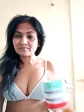 sunita6009 online show from October 2025 02:59:02 AM