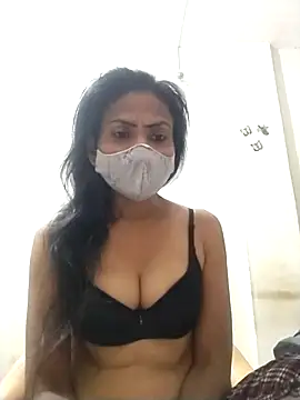 sunita6009 online show from February 2026 05:24:02 PM