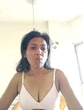 sunita6009 online show from June 2026 02:44:01 AM