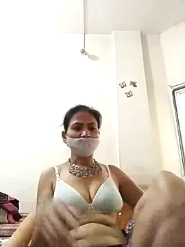 sunita6009 online show from May 2026 01:21:02 PM