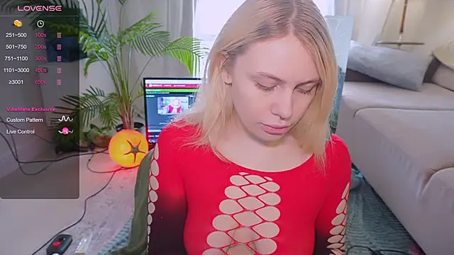 Meukotis online show from November 2025 09:35:01 AM