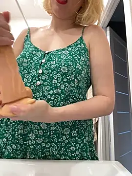 Snapshot of Yourdirtybitch chatting on February 2025 05:29:02 AM Yourdirtybitch online show from February 2025 05:29:02 AM