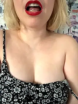 Snapshot of Yourdirtybitch chatting on October 2025 08:59:01 AM Yourdirtybitch online show from October 2025 08:59:01 AM