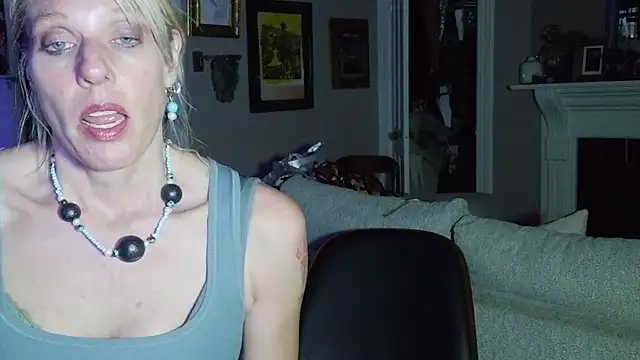 Glamazonx online show from April 2026 02:24:02 AM