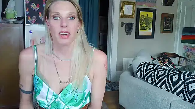 Glamazonx online show from March 2026 09:38:02 PM