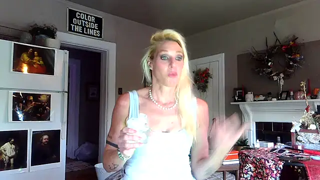 Snapshot of Glamazonx chatting on October 2025 01:55:02 PM Glamazonx online show from October 2025 01:55:02 PM