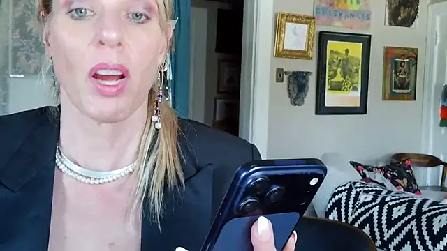 Glamazonx online show from April 2026 06:03:01 PM