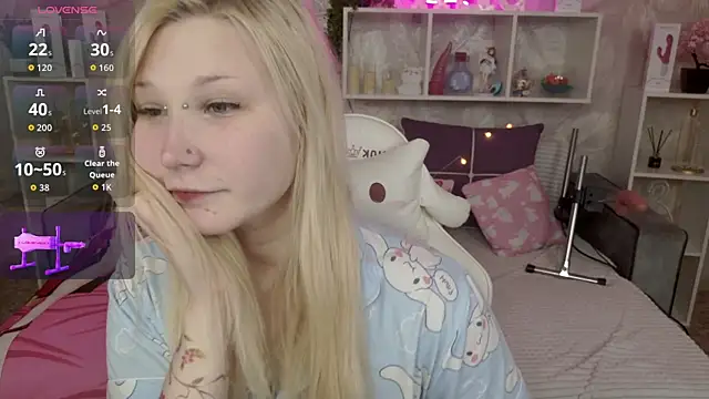 MeowkaKitty online show from December 2025 01:54:02 AM