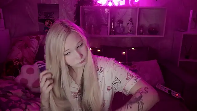 MeowkaKitty online show from January 2026 02:04:02 AM