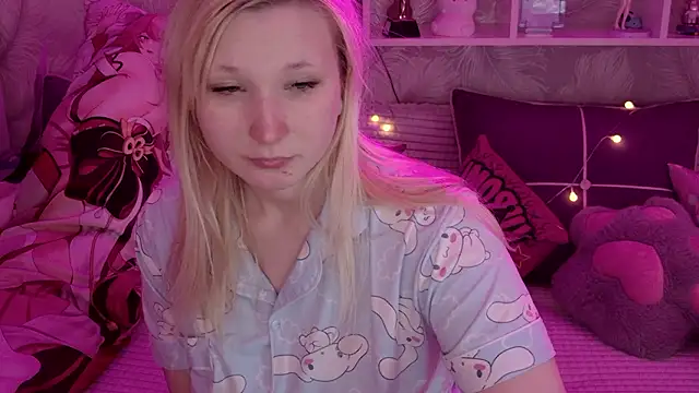 MeowkaKitty online show from February 2026 02:56:01 AM