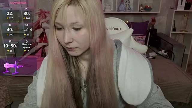 MeowkaKitty online show from March 2026 03:41:02 AM