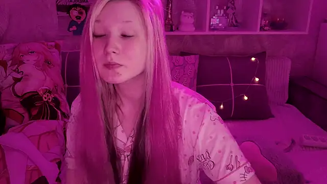 MeowkaKitty online show from April 2026 01:45:02 AM