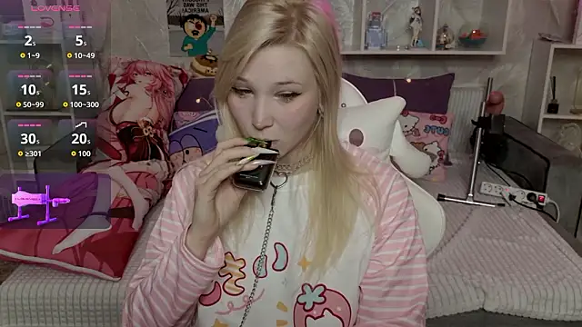 MeowkaKitty online show from March 2026 02:29:02 AM