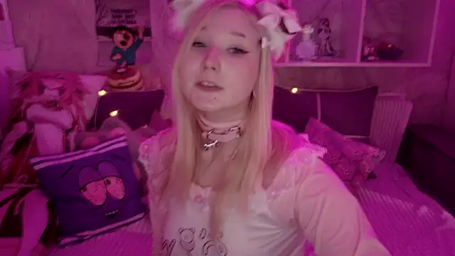 MeowkaKitty online show from March 2026 06:06:01 AM