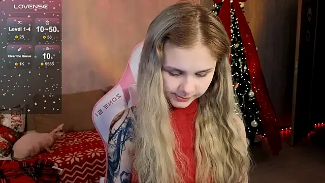 Britney Lynch online show from December 2025 08:00:01 PM