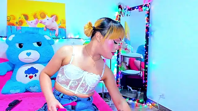 Candy Candy   online show from April 2026 04:20:02 AM