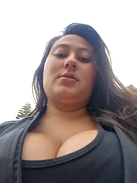 Celeem  online show from November 2025 10:13:01 PM