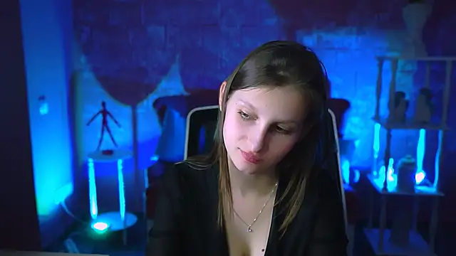 Snapshot of EllaHorton chatting on February 2025 12:27:02 PM EllaHorton online show from February 2025 12:27:02 PM