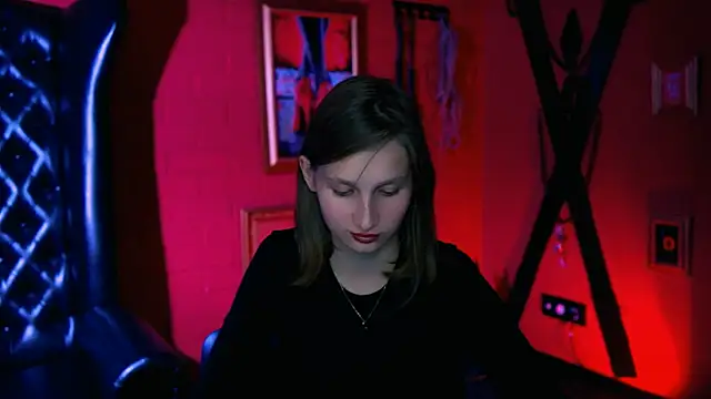 Snapshot of EllaHorton chatting on September 2025 04:40:02 PM EllaHorton online show from September 2025 04:40:02 PM