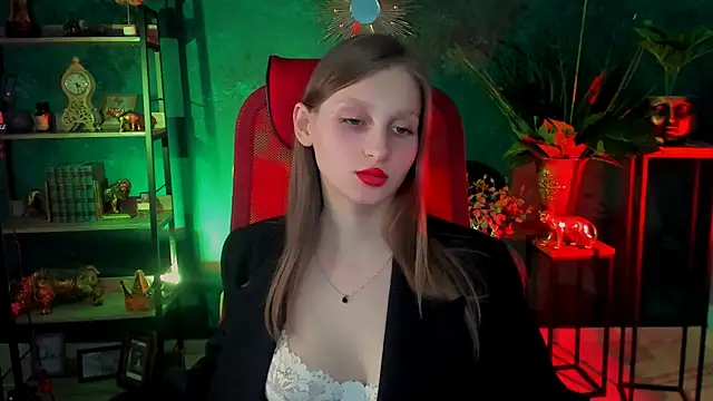 Snapshot of EllaHorton chatting on February 2025 06:41:02 PM EllaHorton online show from February 2025 06:41:02 PM