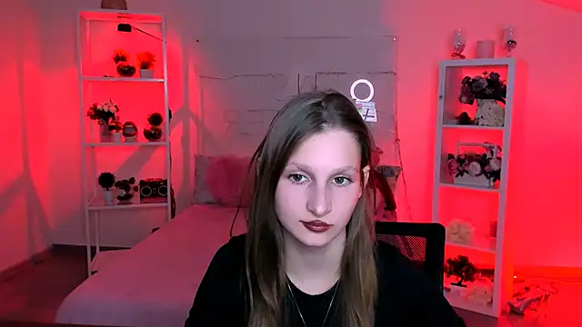 Snapshot of EllaHorton chatting on January 2025 03:47:02 PM EllaHorton online show from January 2025 03:47:02 PM