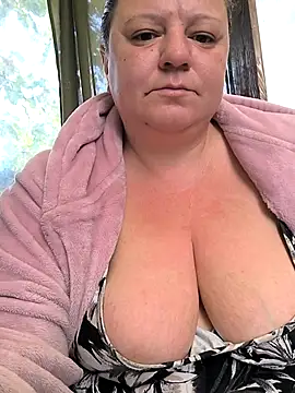 jusichka online show from October 2025 05:42:01 AM