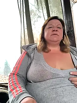 jusichka online show from October 2025 05:17:01 AM