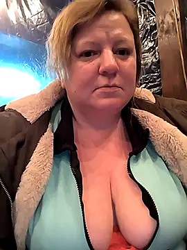 jusichka online show from November 2025 07:25:02 PM