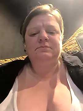 jusichka online show from February 2026 06:43:02 PM