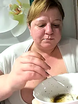 jusichka online show from November 2025 07:57:01 PM