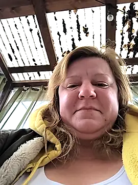 jusichka online show from December 2025 09:02:02 AM