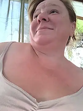 jusichka online show from May 2026 05:21:02 PM