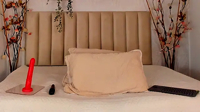 ivone adams online show from April 2026 02:23:02 PM