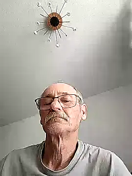 Snapshot of oleg049 chatting on June 2026 08:15:01 AM oleg049 online show from June 2026 08:15:01 AM