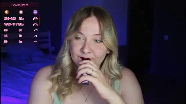 Snapshot of sensual_girrrl chatting on July 2026 12:22:02 AM sensual girrrl online show from July 2026 12:22:02 AM