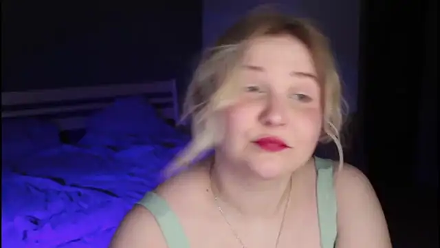 Snapshot of sensual_girrrl chatting on June 2026 12:23:01 AM sensual girrrl online show from June 2026 12:23:01 AM