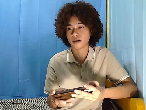 Snapshot of Asiantwink21 chatting on July 2026 11:48:01 PM Asiantwink21 online show from July 2026 11:48:01 PM