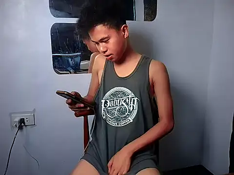 Asiantwink21 online show from October 2025 03:18:01 AM