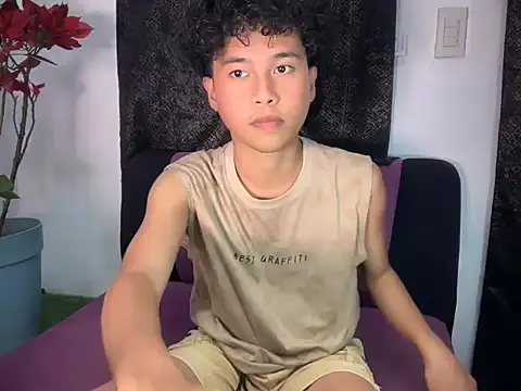 Asiantwink21 online show from January 2026 03:48:02 PM