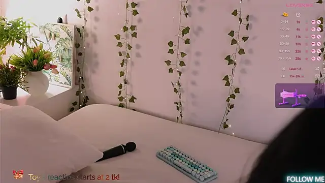 CarlyMilton online show from February 2026 09:47:02 PM