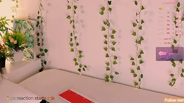 CarlyMilton online show from October 2025 09:38:02 PM