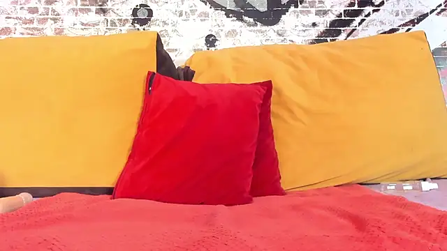 hot milkbitch online show from November 2025 04:45:02 AM