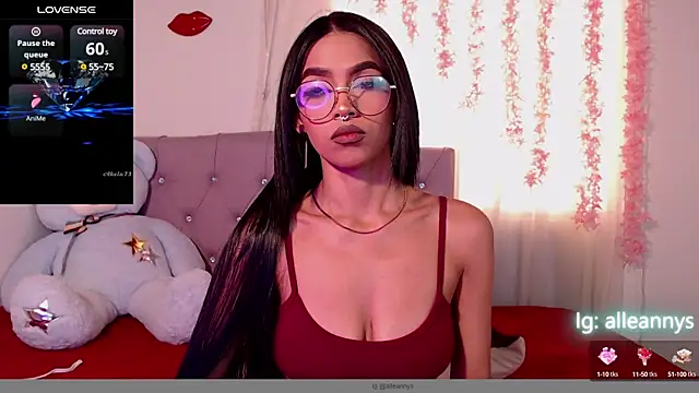 Snapshot of Alleanys_Cristal chatting on March 2025 04:17:02 PM Alleanys Cristal online show from March 2025 04:17:02 PM