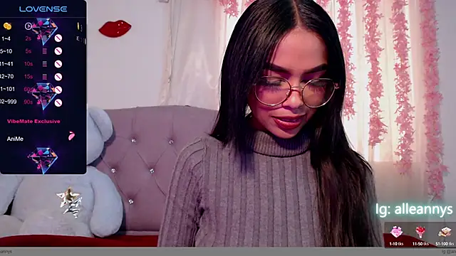 Snapshot of Alleanys_Cristal chatting on March 2025 08:29:02 PM Alleanys Cristal online show from March 2025 08:29:02 PM