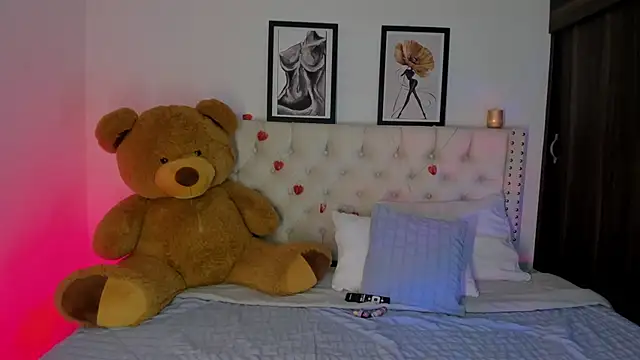 taylor-sexyy online show from March 2026 05:00:01 AM