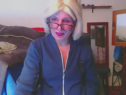 LorenJade online show from April 2026 07:28:01 AM
