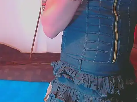 LorenJade online show from February 2026 07:05:01 AM